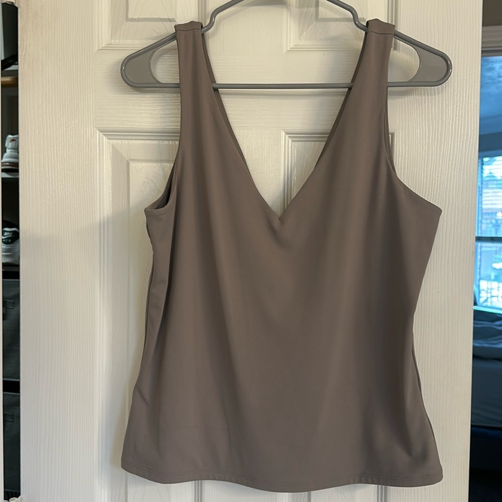 Express Body Contour Top